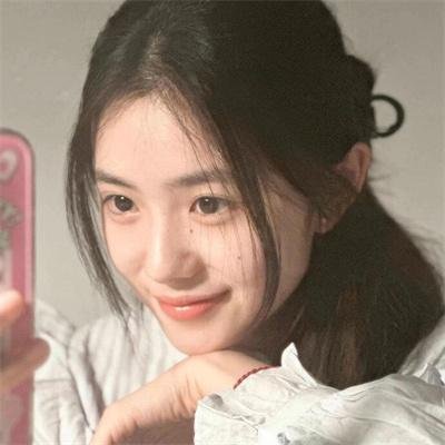 锁红颜